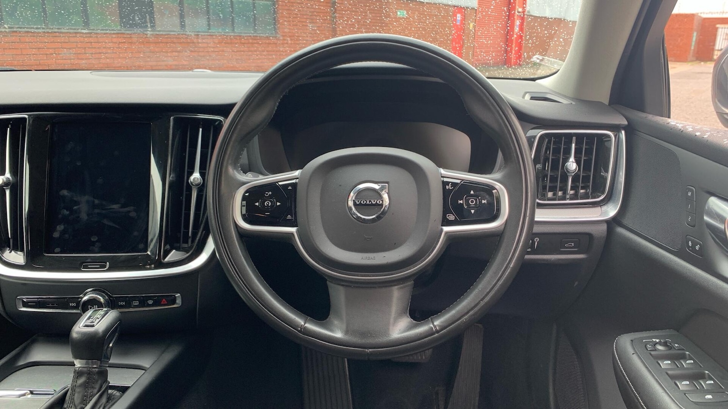 Used Volvo V60 2020 for sale - 76284290: Photo 10