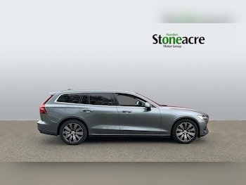 Used Volvo V60 2020 for sale - 76284290: Photo