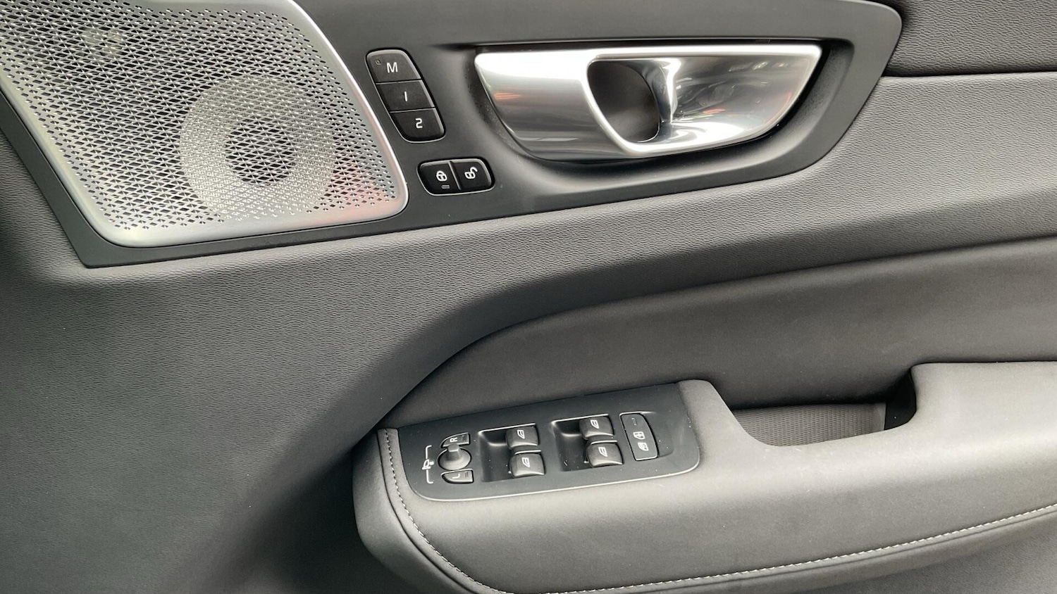 Used Volvo XC60 for sale - 77824092: Photo 29