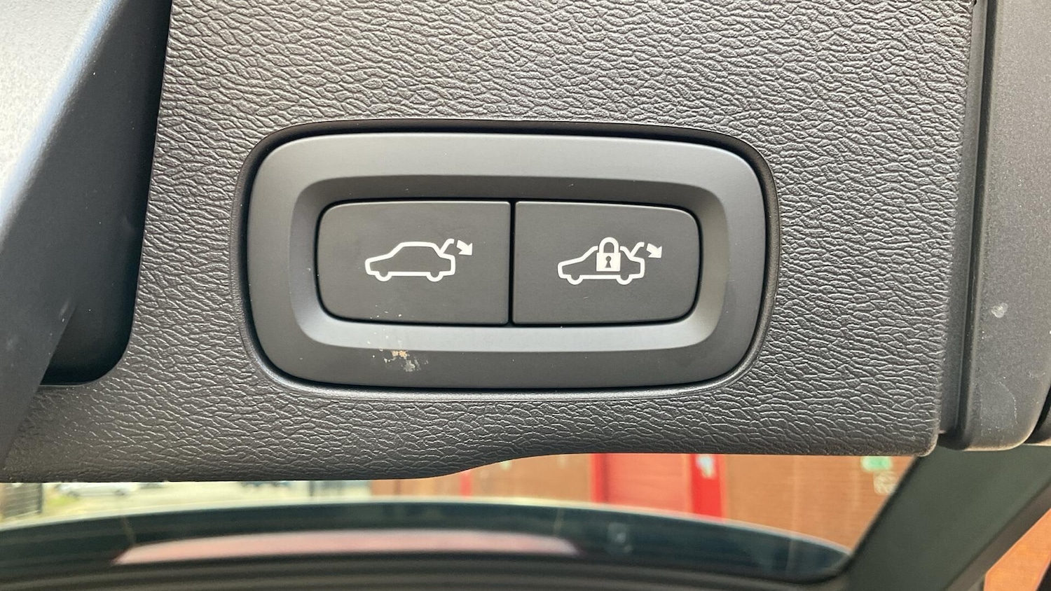 Used Volvo XC60 for sale - 77824092: Photo 35