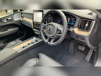 Used Volvo XC60 2025 for sale - 77824092: Photo