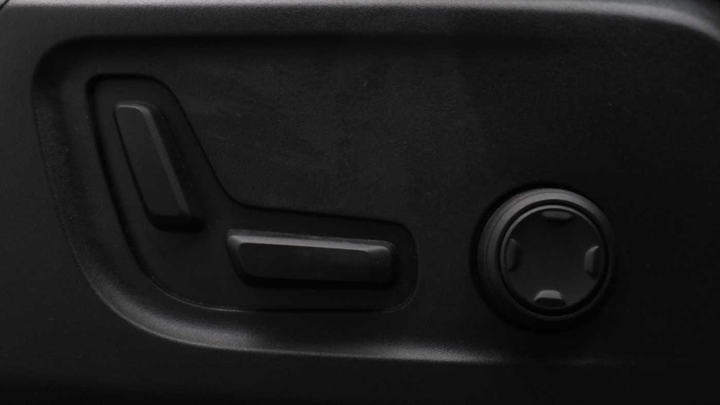 Used Volvo XC40 2024 for sale - 76899670: Photo 23