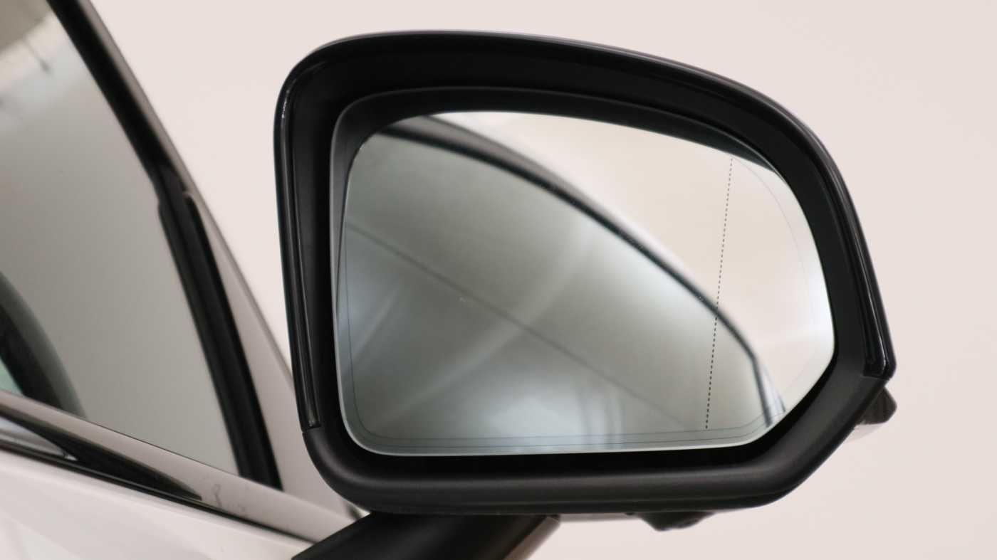 Used Volvo XC40 2024 for sale - 76899670: Photo 24