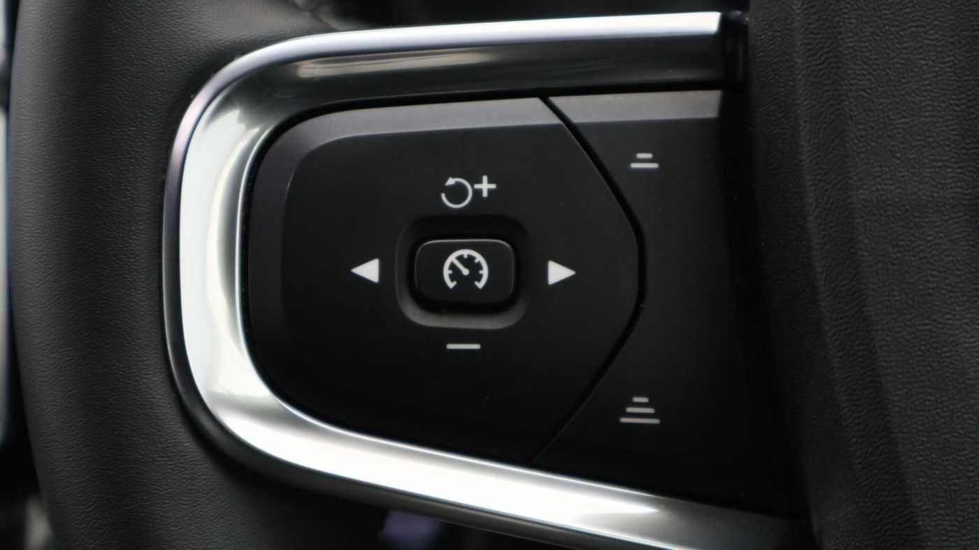 Used Volvo XC40 2024 for sale - 76899670: Photo 30