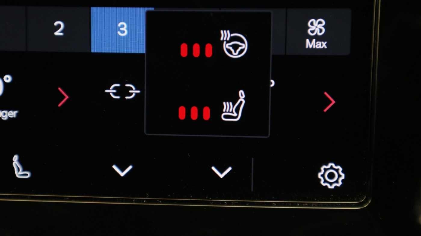 Used Volvo XC40 2024 for sale - 76899670: Photo 39