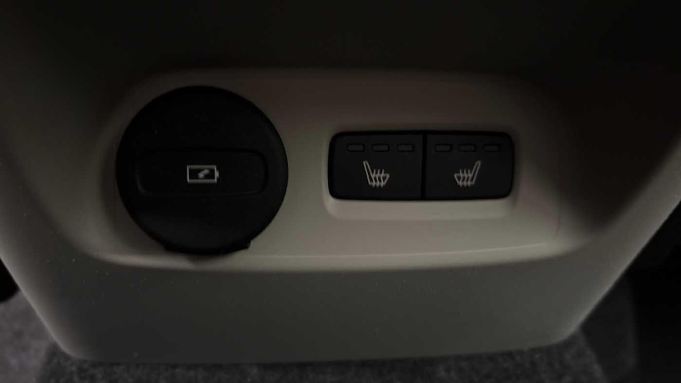 Used Volvo XC40 for sale - 77278670: Photo 13