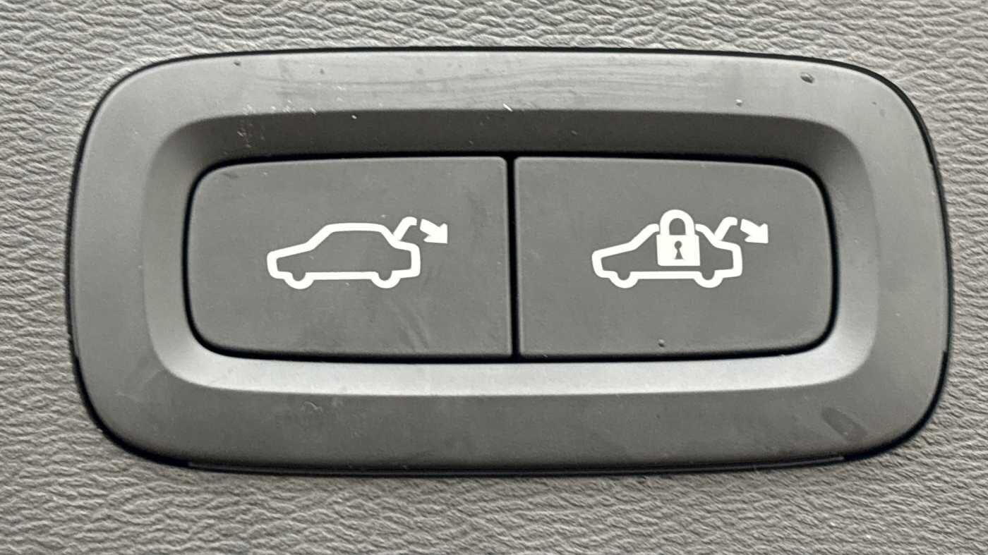 Used Volvo XC40 for sale - 77278670: Photo 14