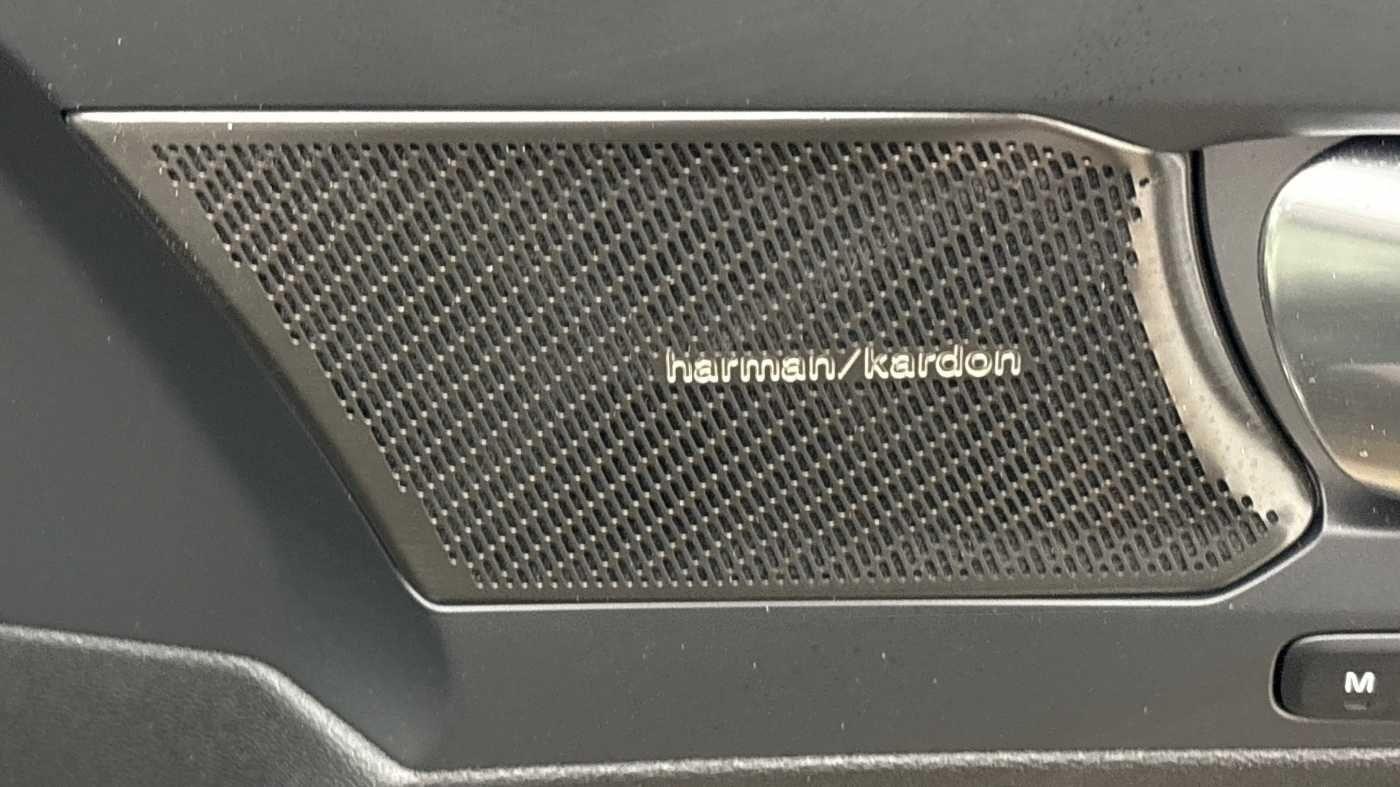 Used Volvo XC40 for sale - 77278670: Photo 17