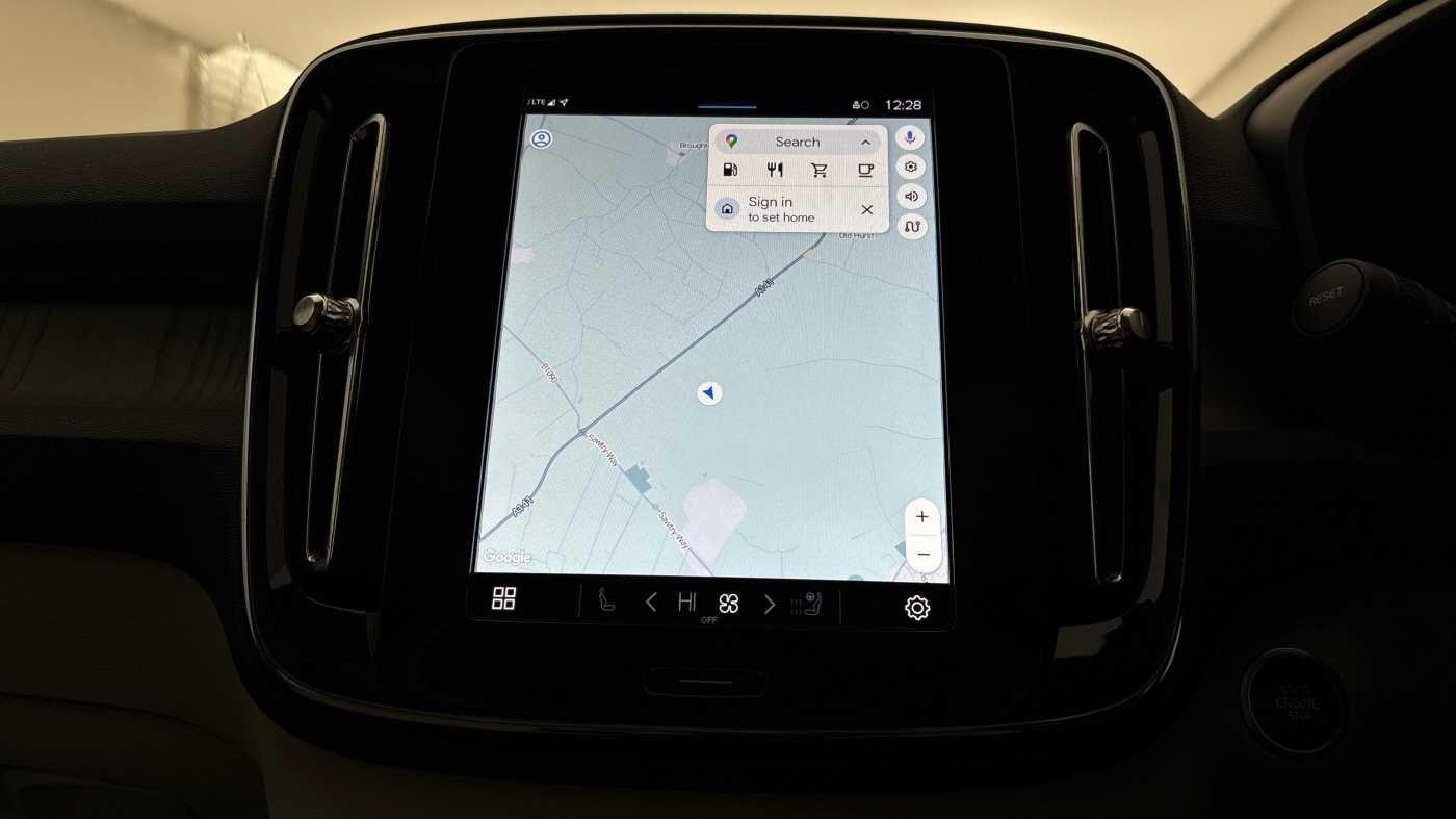 Used Volvo XC40 for sale - 77278670: Photo 29