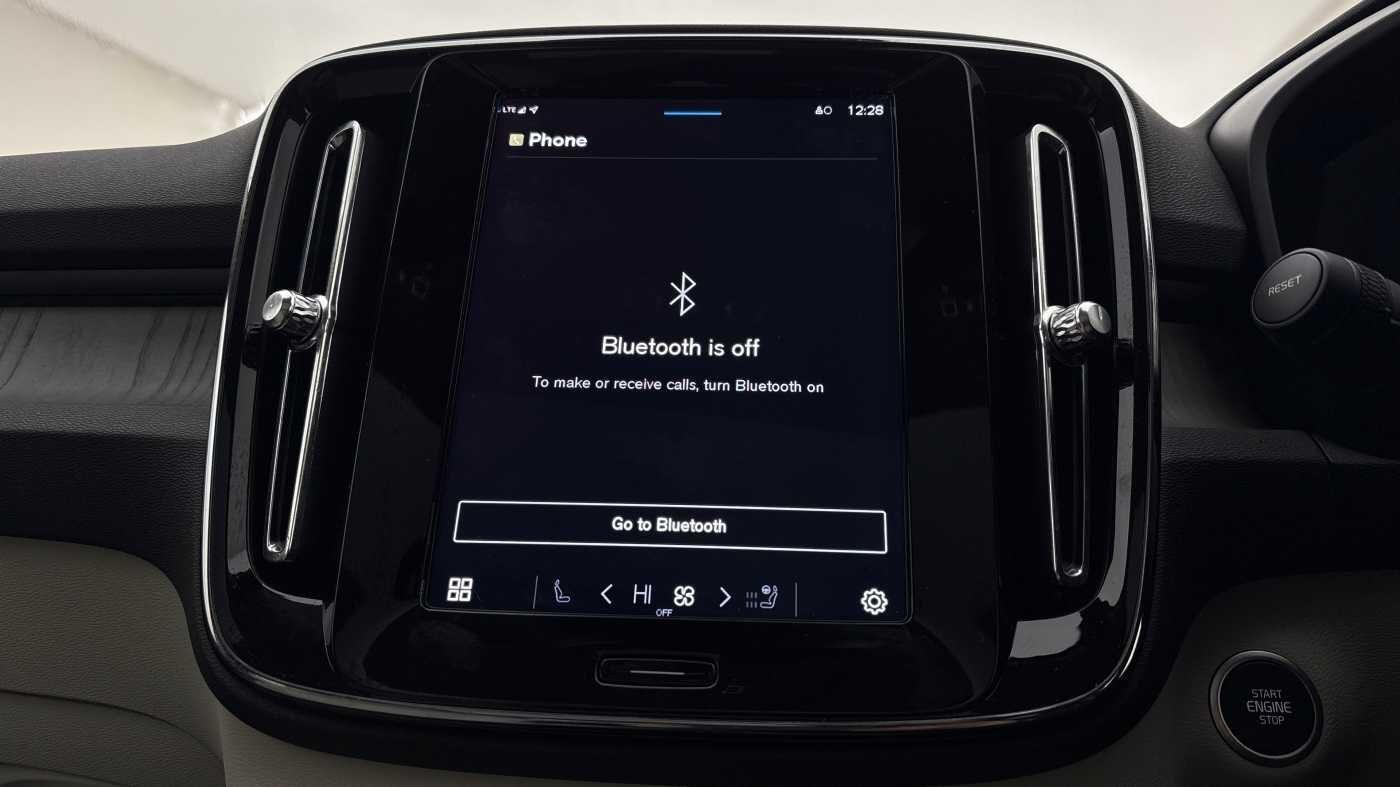 Used Volvo XC40 for sale - 77278670: Photo 30