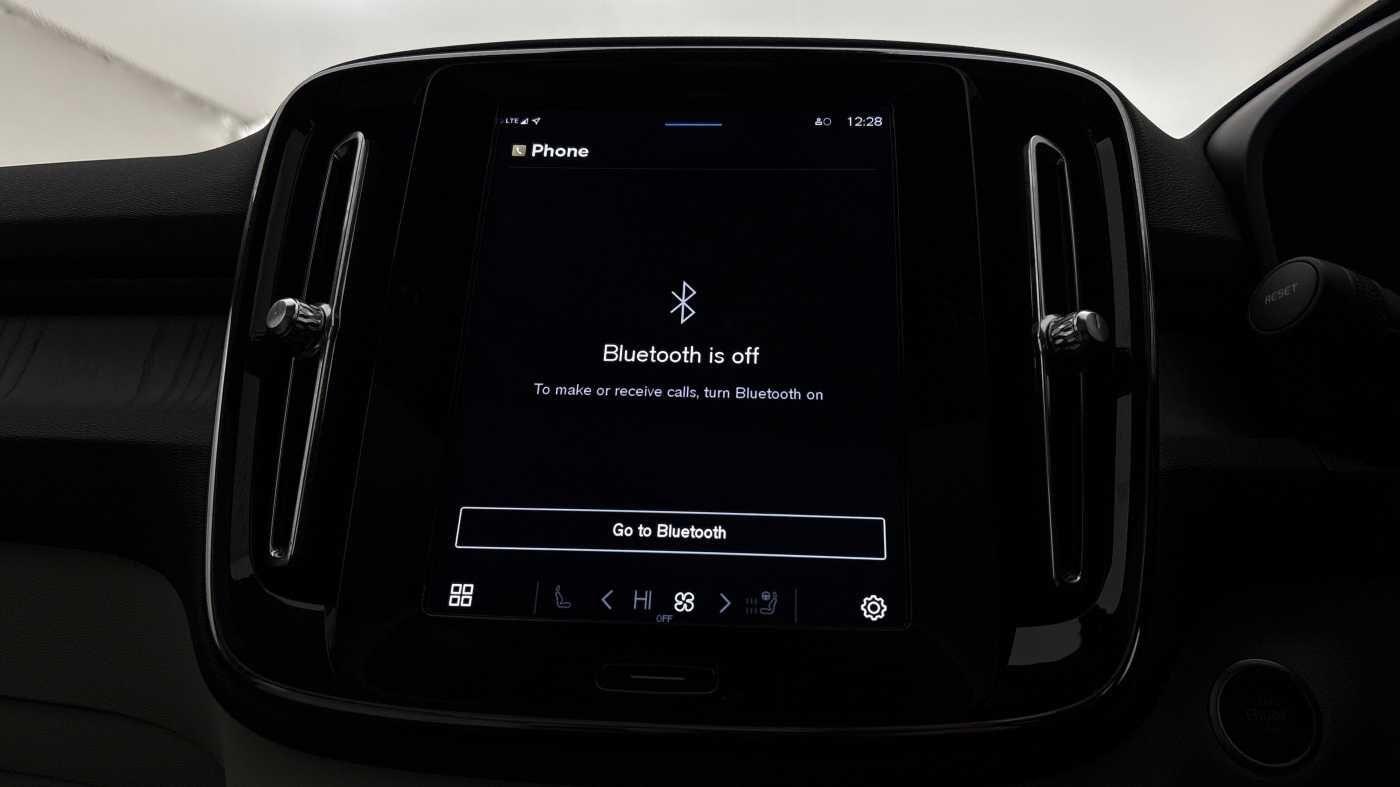 Used Volvo XC40 for sale - 77278670: Photo 31