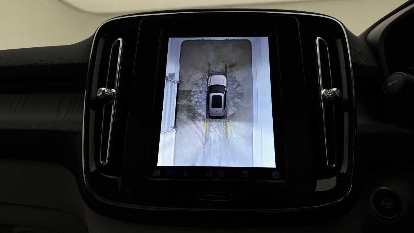 Used Volvo XC40 for sale - 77278670: Photo 33