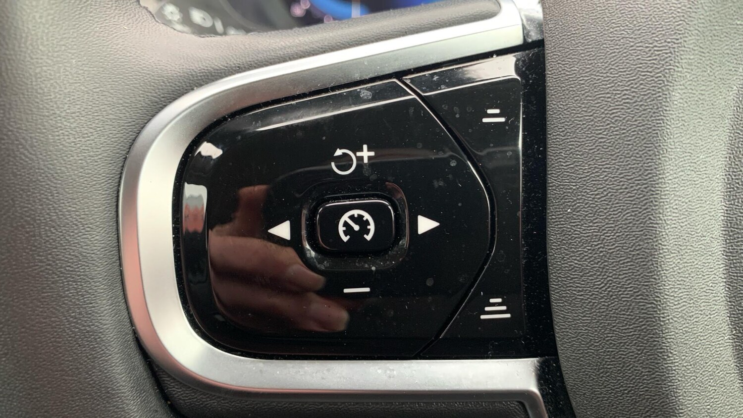 Used Volvo XC60 2024 for sale - 77468261: Photo 21