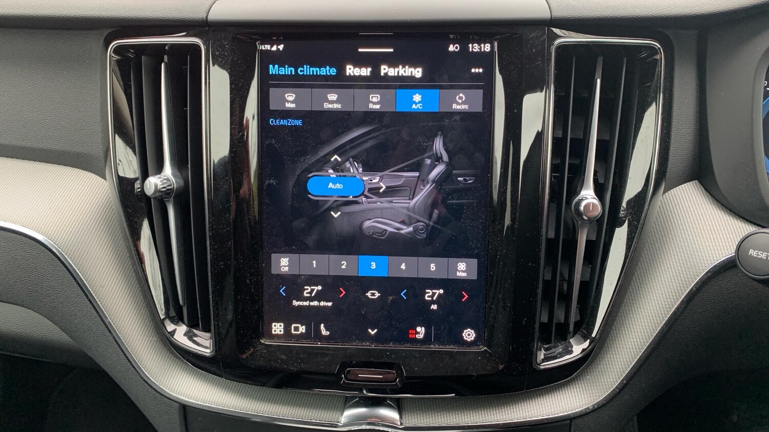 Used Volvo XC60 2024 for sale - 77468261: Photo 39