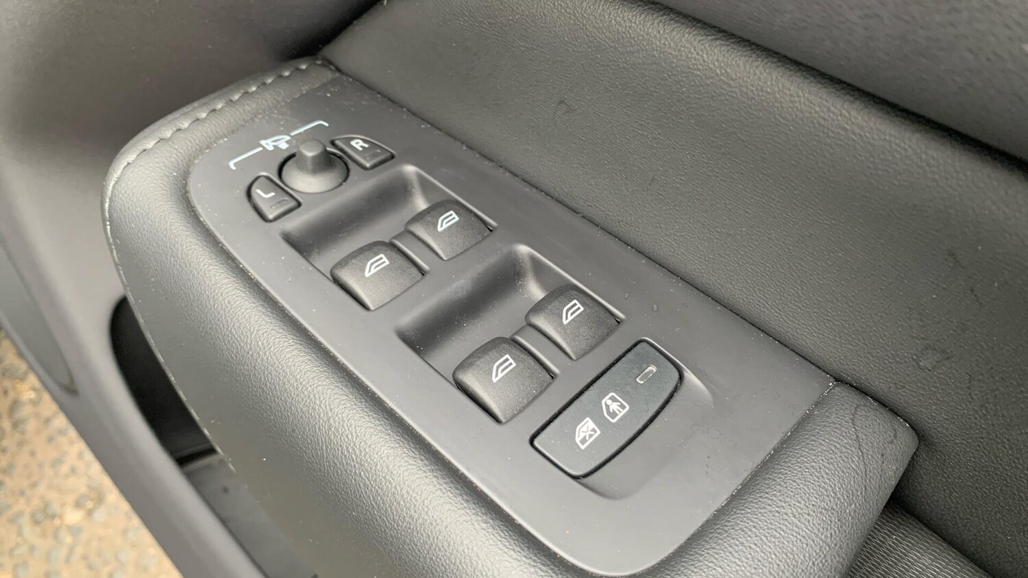Used Volvo XC60 2024 for sale - 76073191: Photo 25