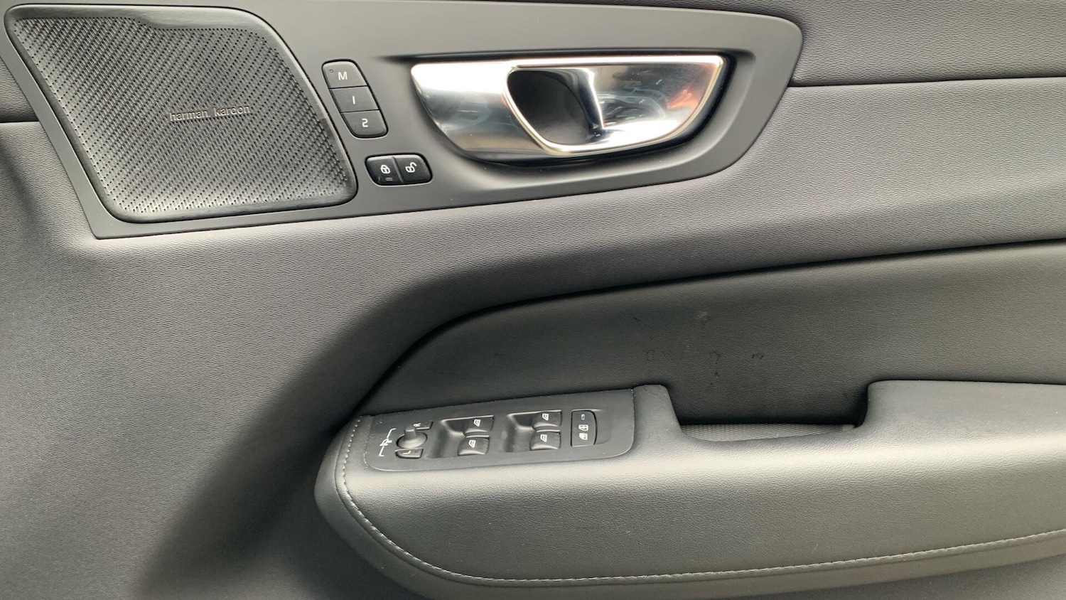 Used Volvo XC60 2024 for sale - 76073191: Photo 30