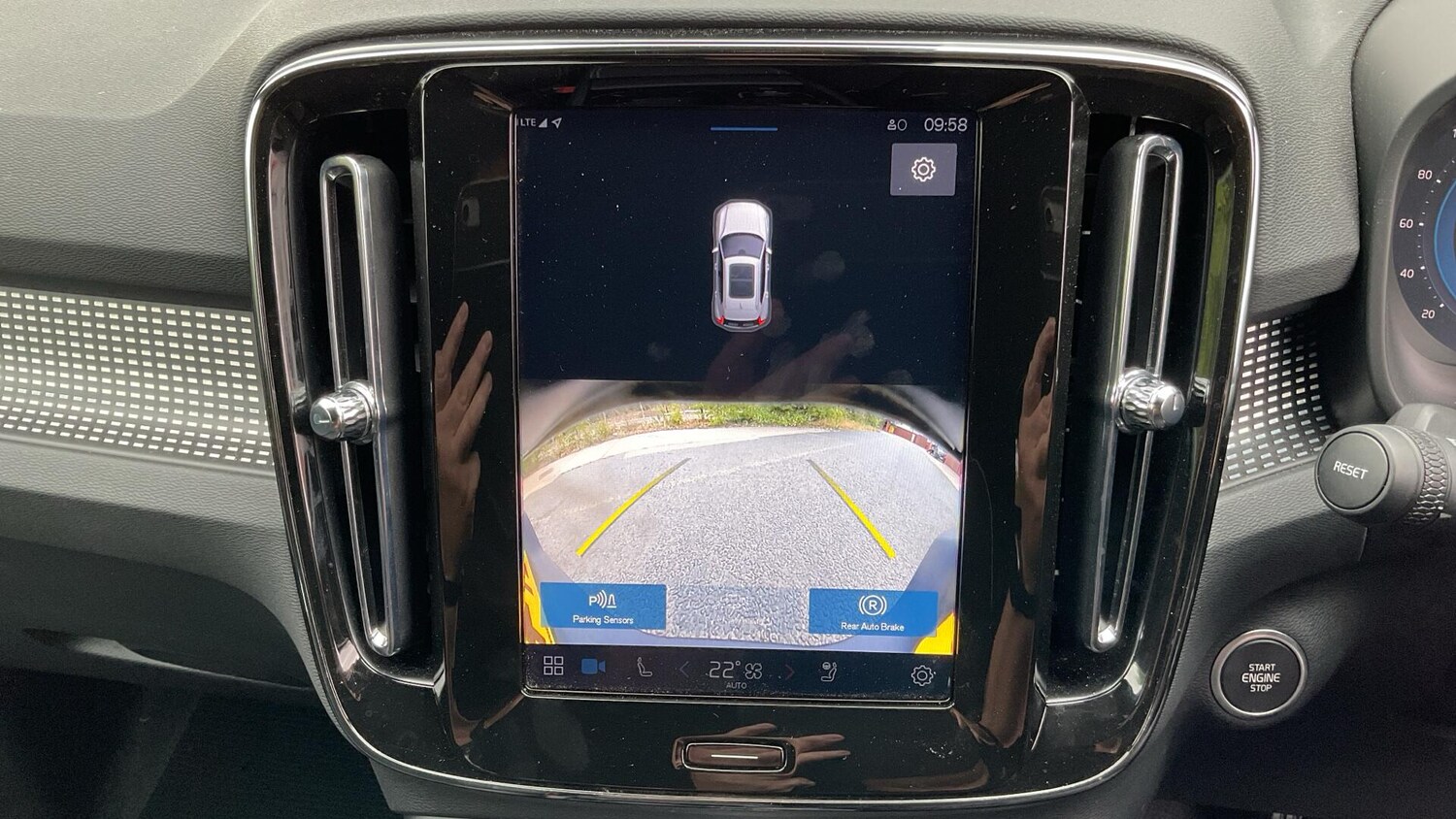 Used Volvo XC40 2025 for sale - 76026531: Photo 20