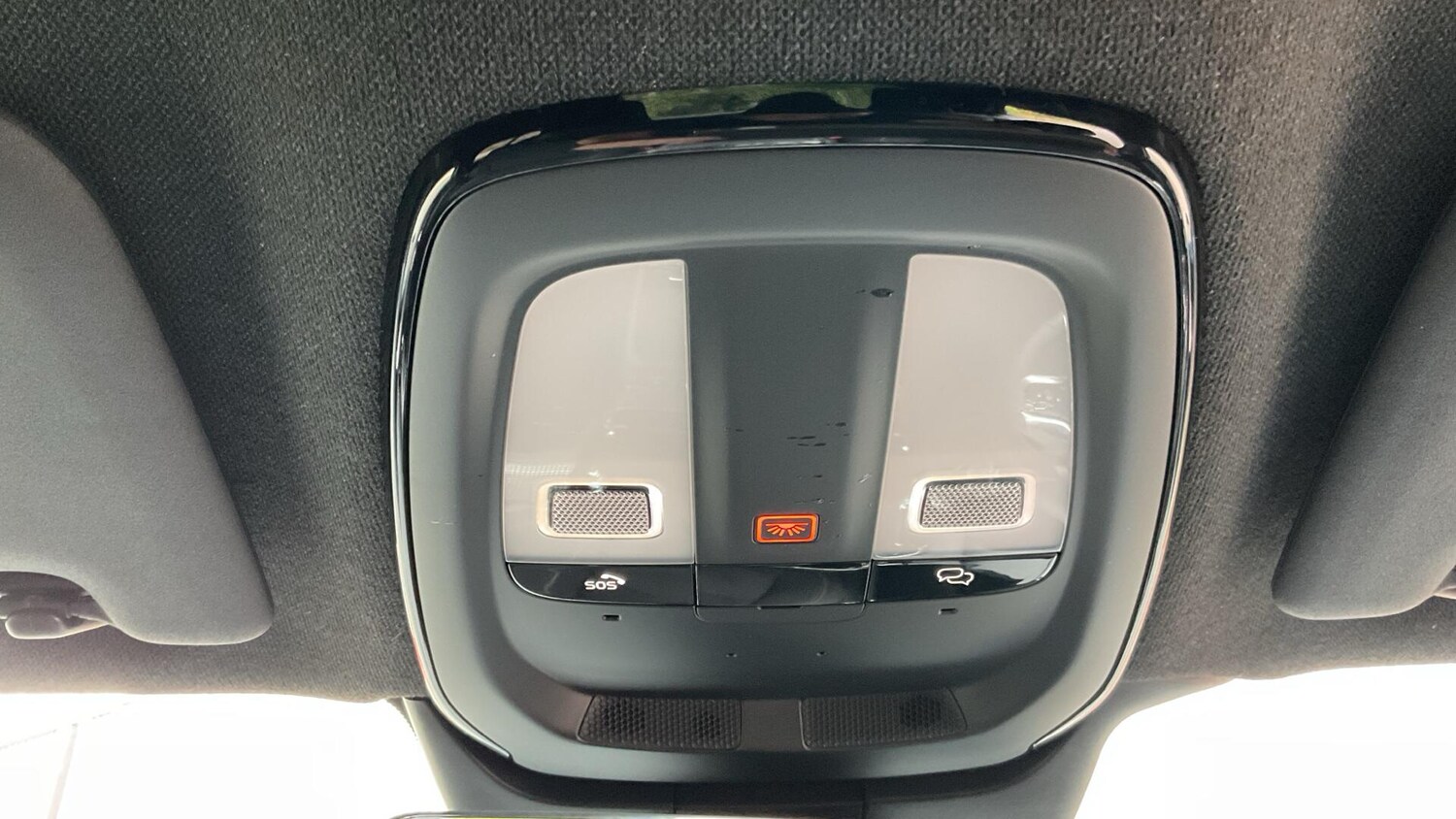 Used Volvo XC40 2025 for sale - 76026531: Photo 29