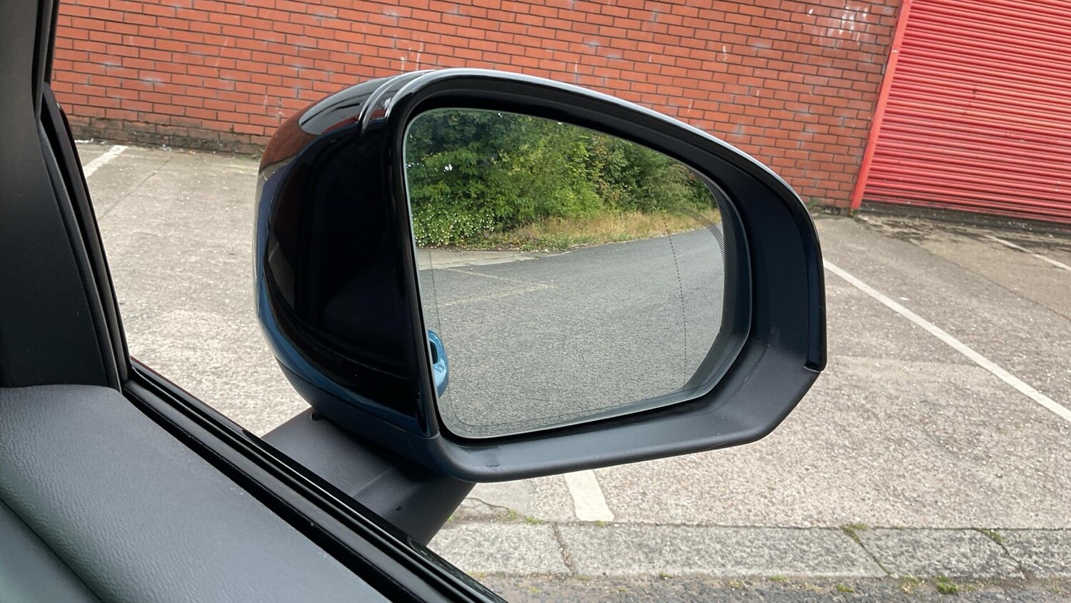 Used Volvo XC40 2025 for sale - 76026531: Photo 33