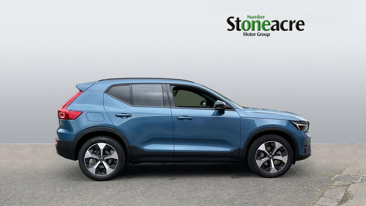 Used Volvo XC40 2025 for sale - 76026531: Photo 4