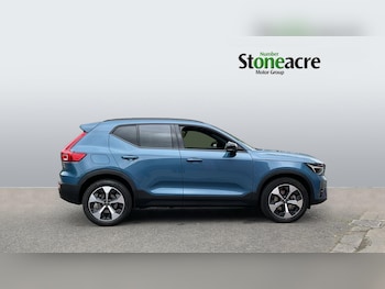 Used Volvo XC40 2025 for sale - 76026531: Photo 4