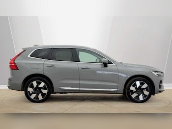 Used Volvo XC60 2025 for sale - 77783801: Photo