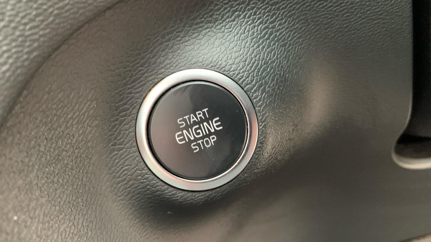 Used Volvo XC40 2025 for sale - 77625862: Photo 27