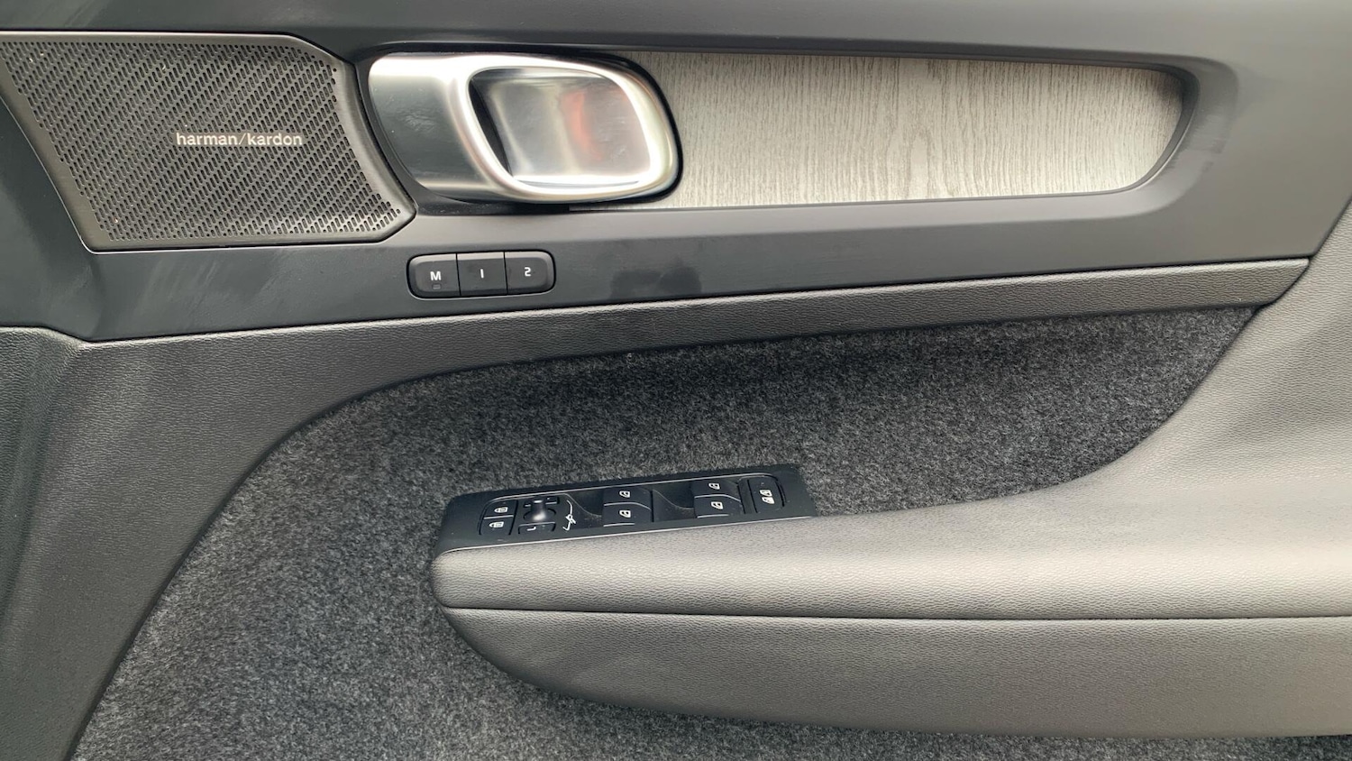 Used Volvo XC40 2025 for sale - 77625862: Photo 29