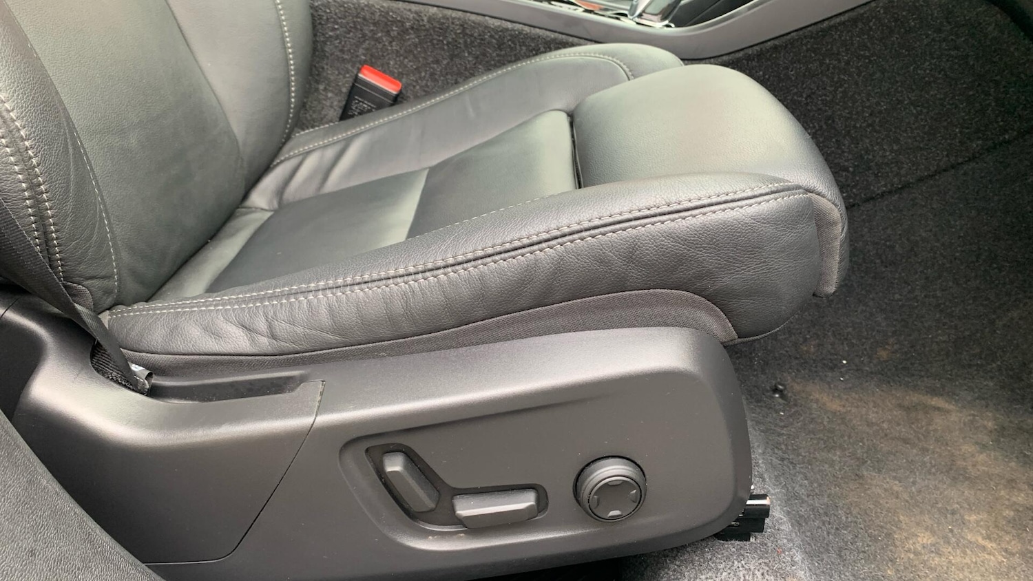 Used Volvo XC40 2025 for sale - 77625862: Photo 30