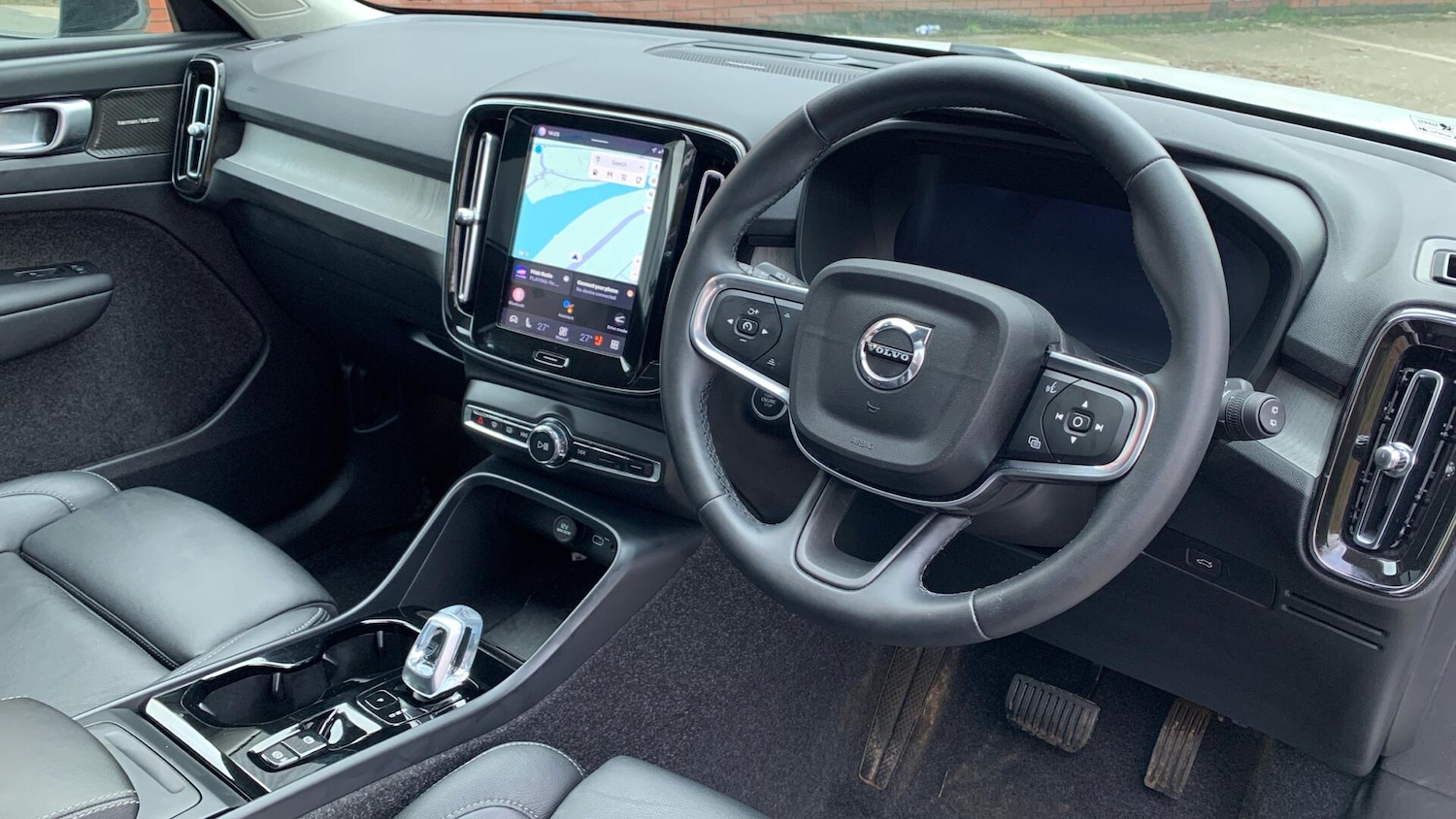 Used Volvo XC40 2025 for sale - 77625862: Photo 4