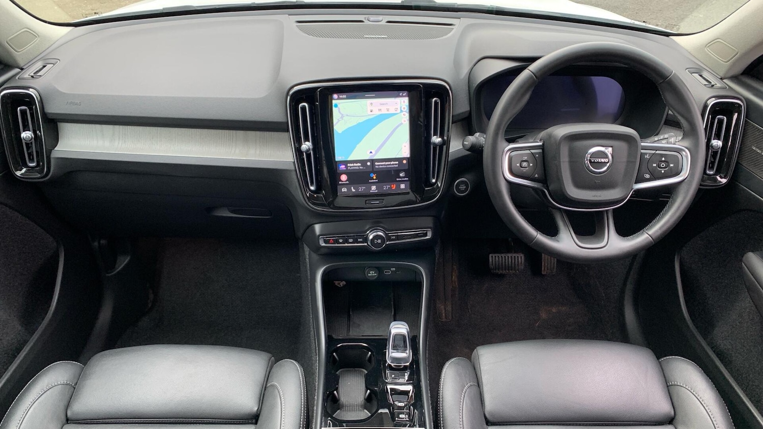 Used Volvo XC40 2025 for sale - 77625862: Photo 5