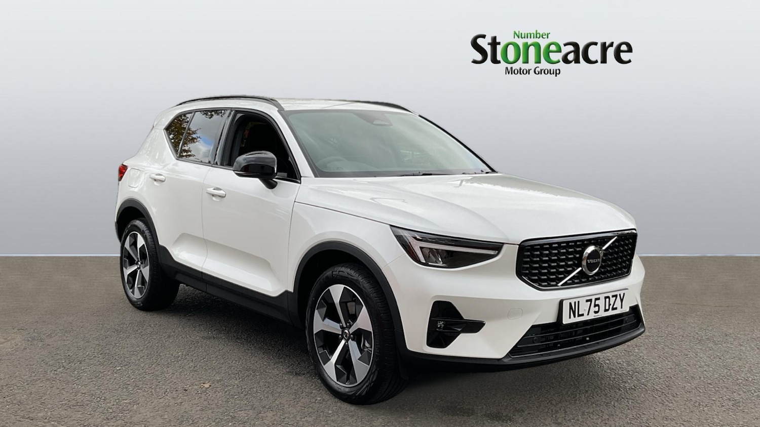 Used Volvo XC40 2025 for sale - 76315025: Photo 1