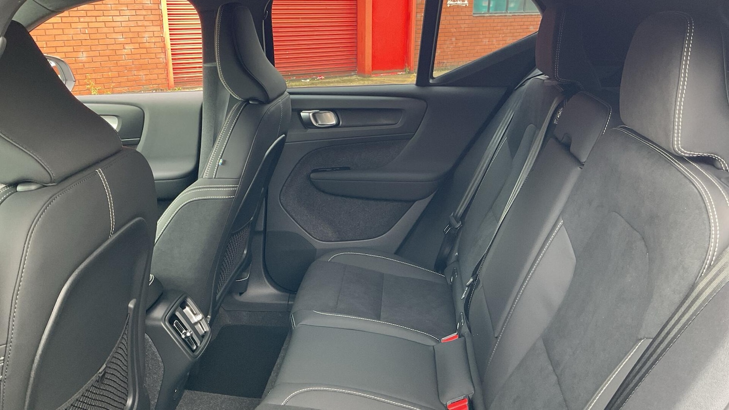 Used Volvo XC40 2025 for sale - 76315025: Photo 34