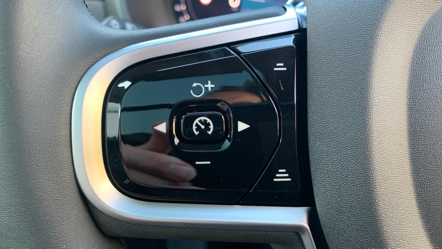 Used Volvo XC90 2025 for sale - 76825077: Photo 22