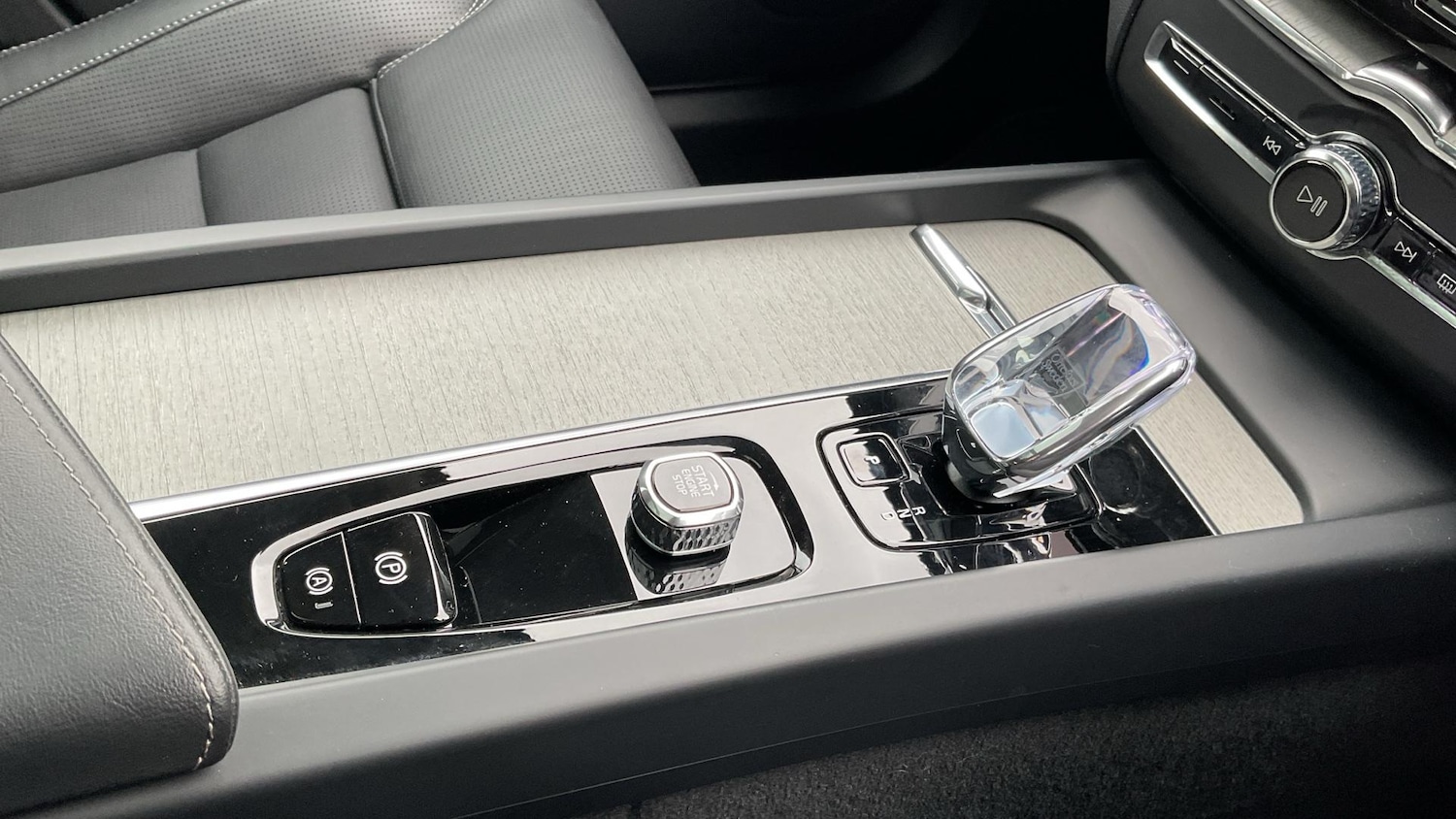 Used Volvo XC60 2024 for sale - 77155955: Photo 15