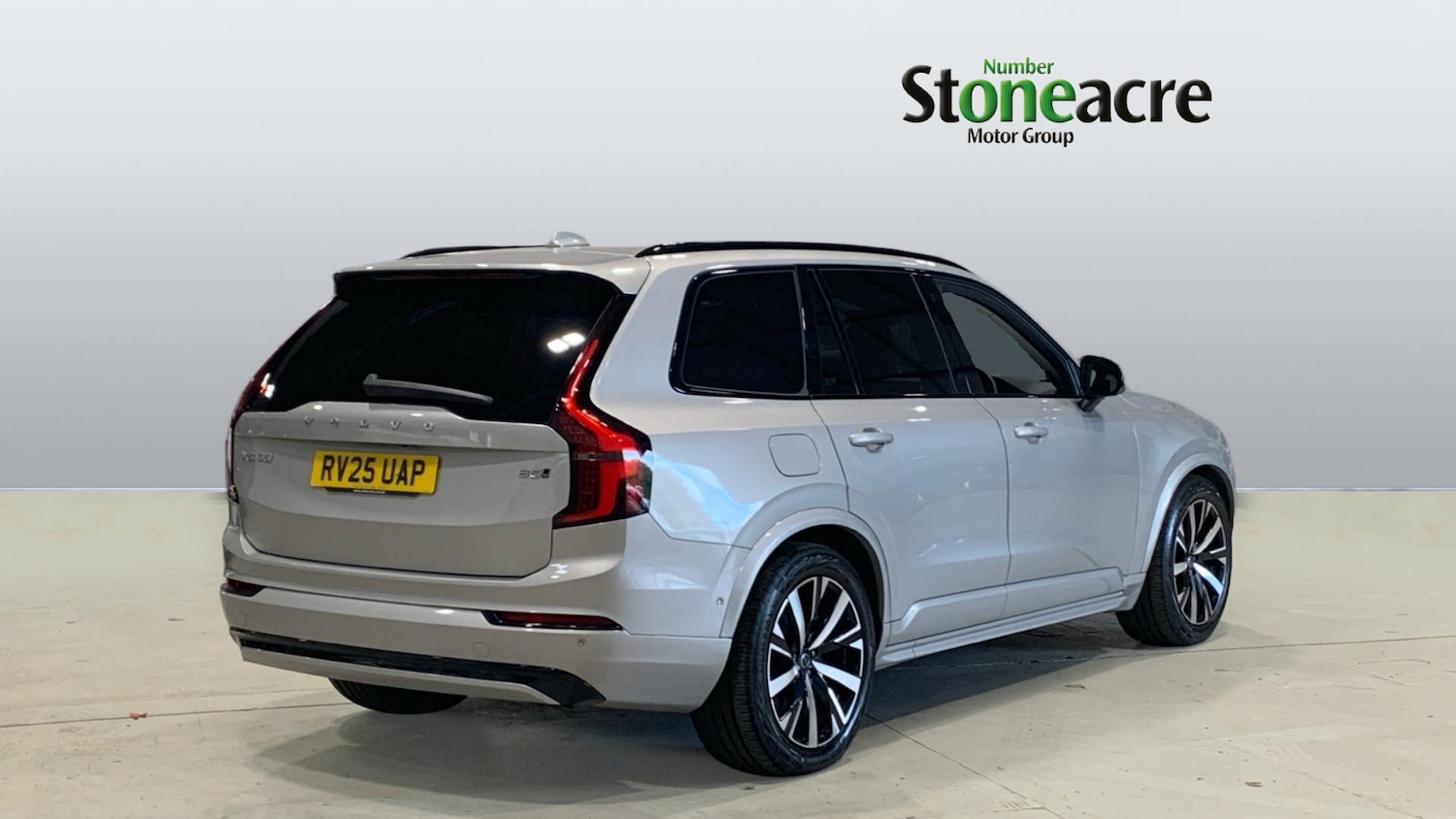 Used Volvo XC90 2025 for sale - 77696563: Photo 2