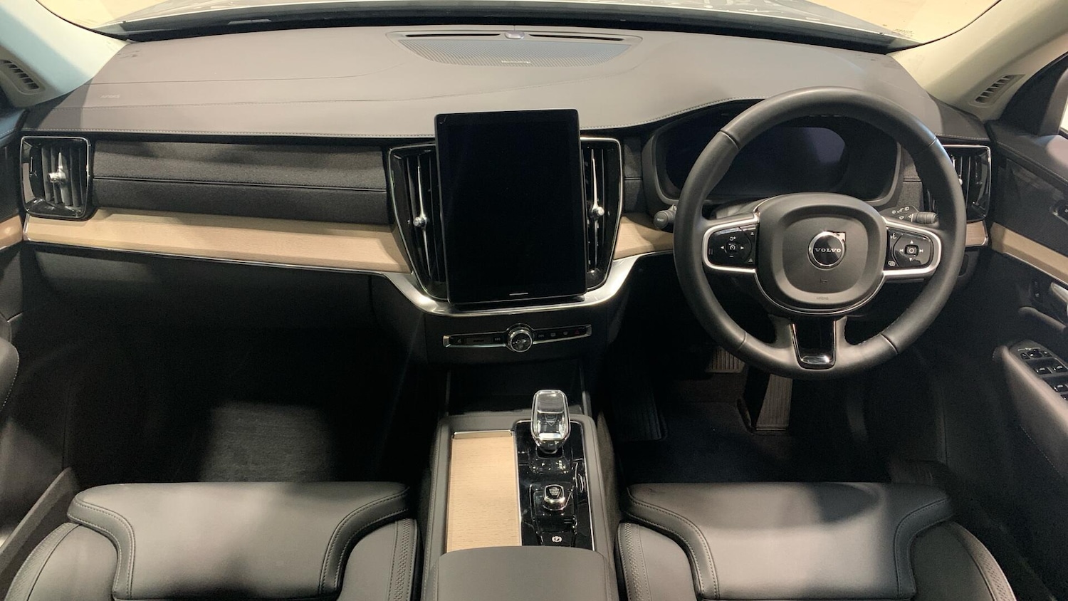 Used Volvo XC90 2025 for sale - 77696563: Photo 5