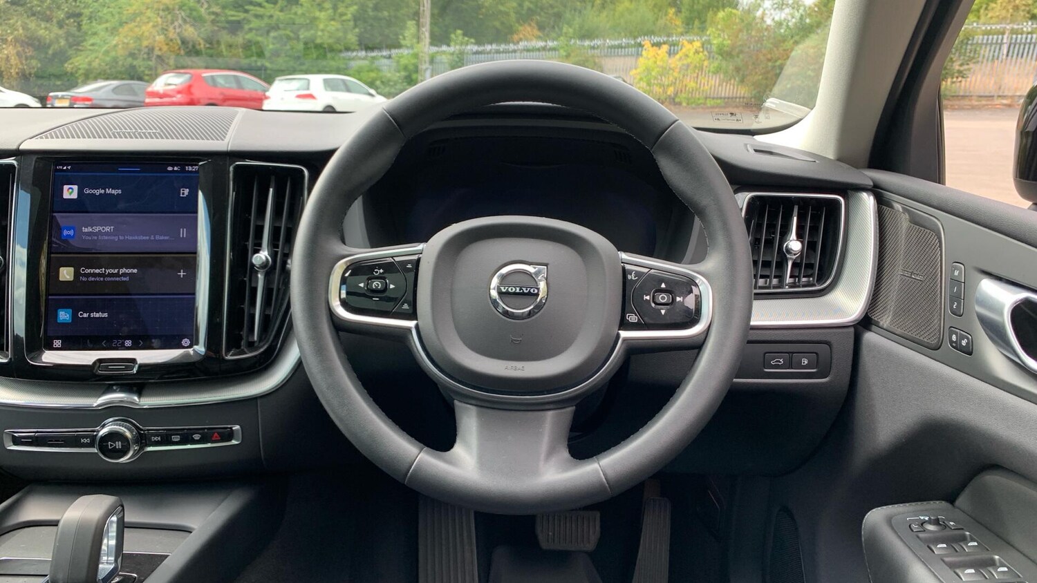 Used Volvo XC60 2023 for sale - 76072689: Photo 11
