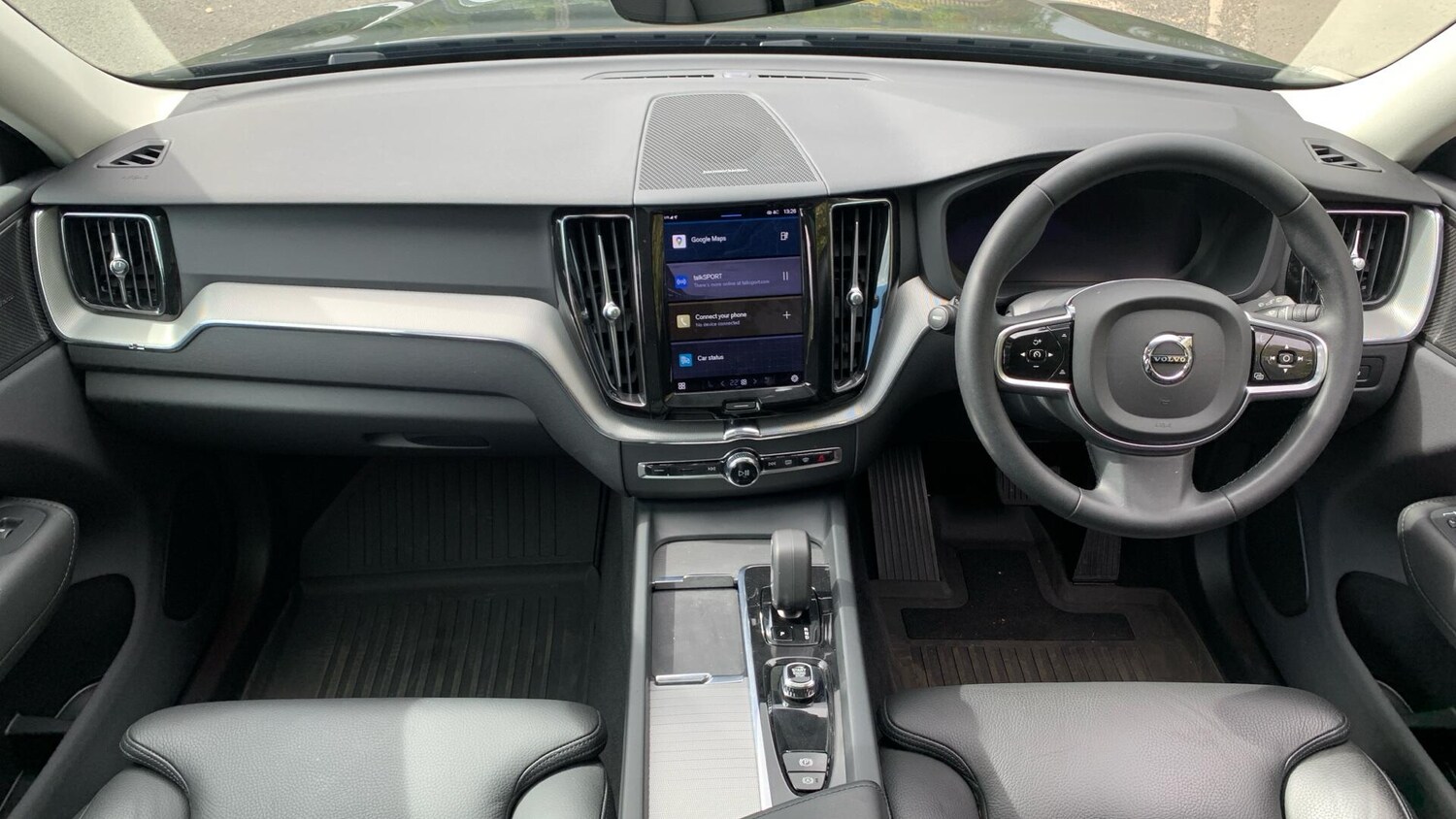 Used Volvo XC60 2023 for sale - 76072689: Photo 6