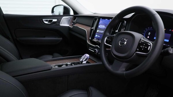 Used Volvo XC60 2024 for sale - 73750950: Photo 9