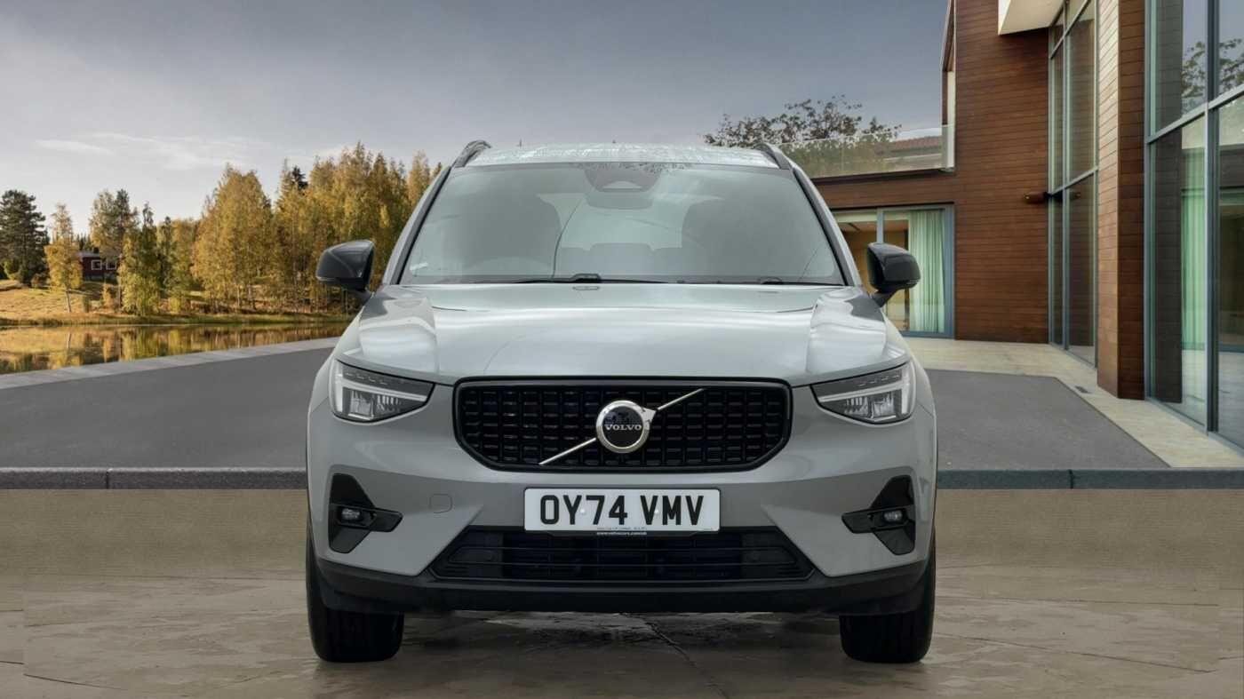Used Volvo XC40 2024 for sale - 76549833: Photo 2