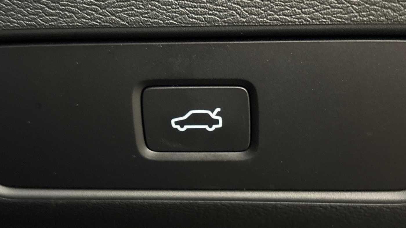 Used Volvo XC40 2024 for sale - 76549833: Photo 22