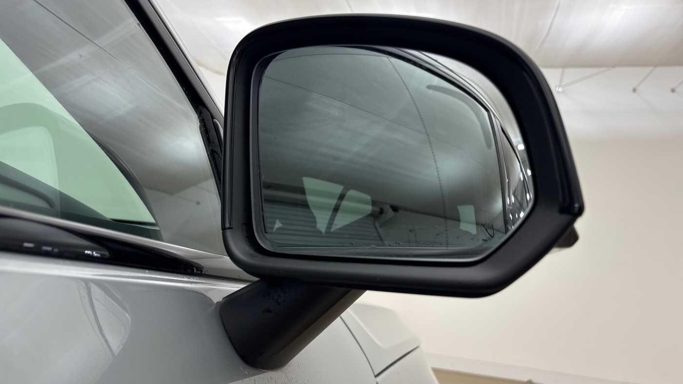 Used Volvo XC40 2024 for sale - 76549833: Photo 37