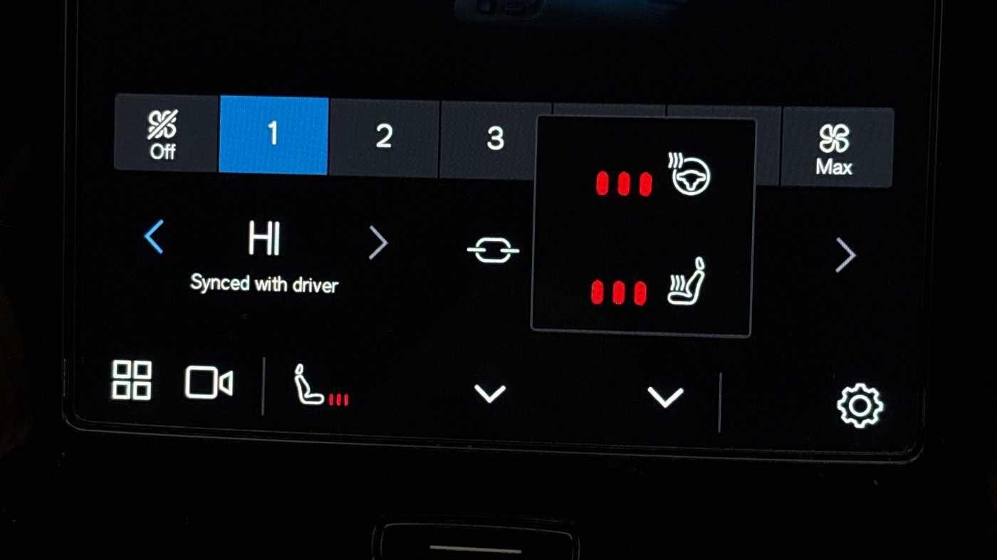 Used Volvo XC40 2024 for sale - 76549833: Photo 42