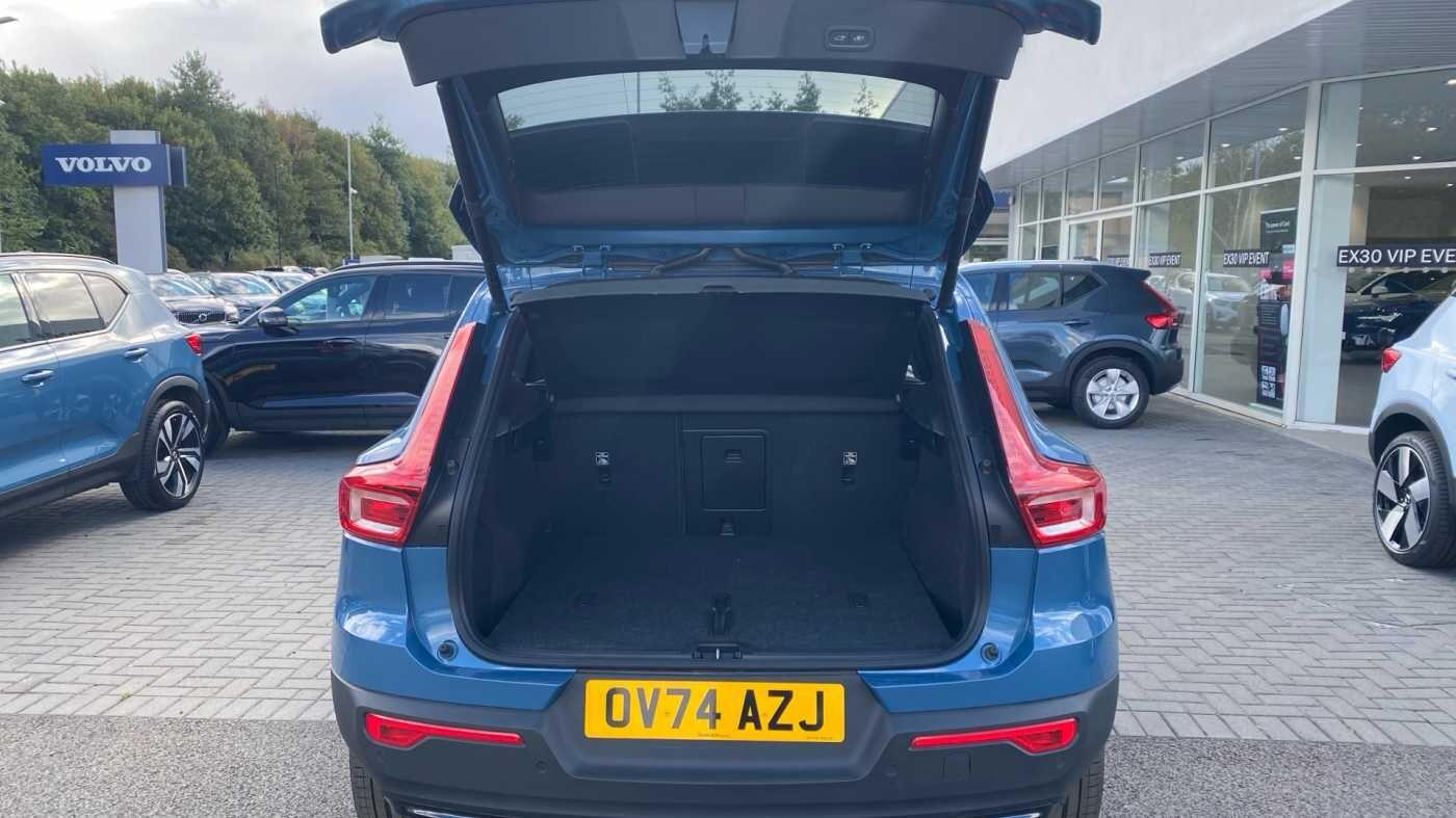 Used Volvo XC40 2024 for sale - 77202844: Photo 41