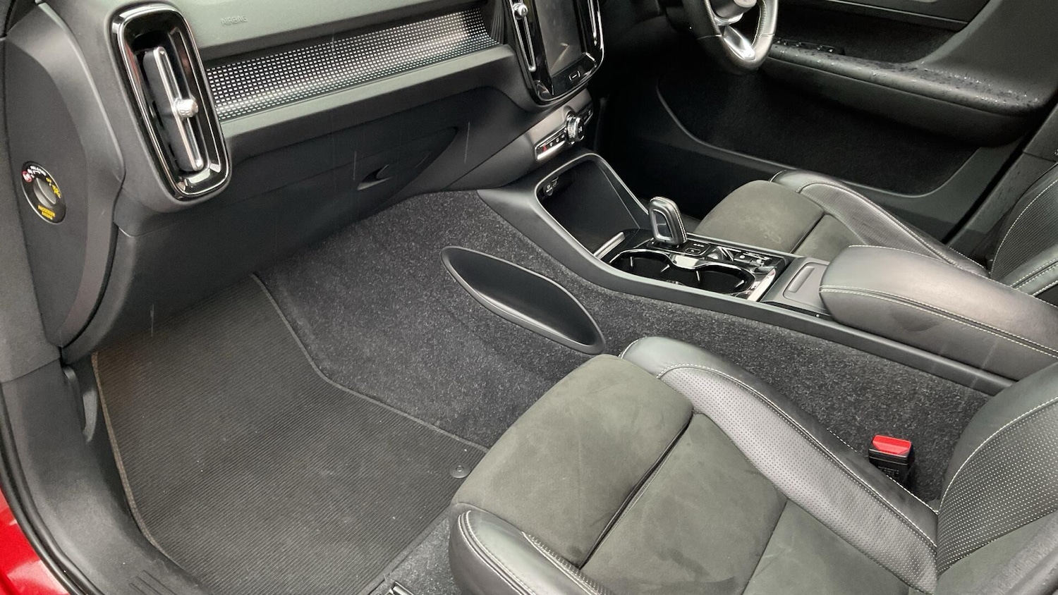 Used Volvo XC40 2019 for sale - 76689462: Photo 31