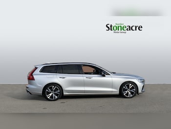 Used Volvo V60 2020 for sale - 79048931: Photo