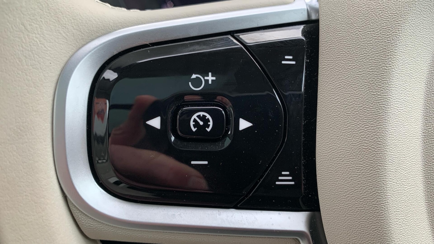 Used Volvo XC60 2025 for sale - 77793875: Photo 21