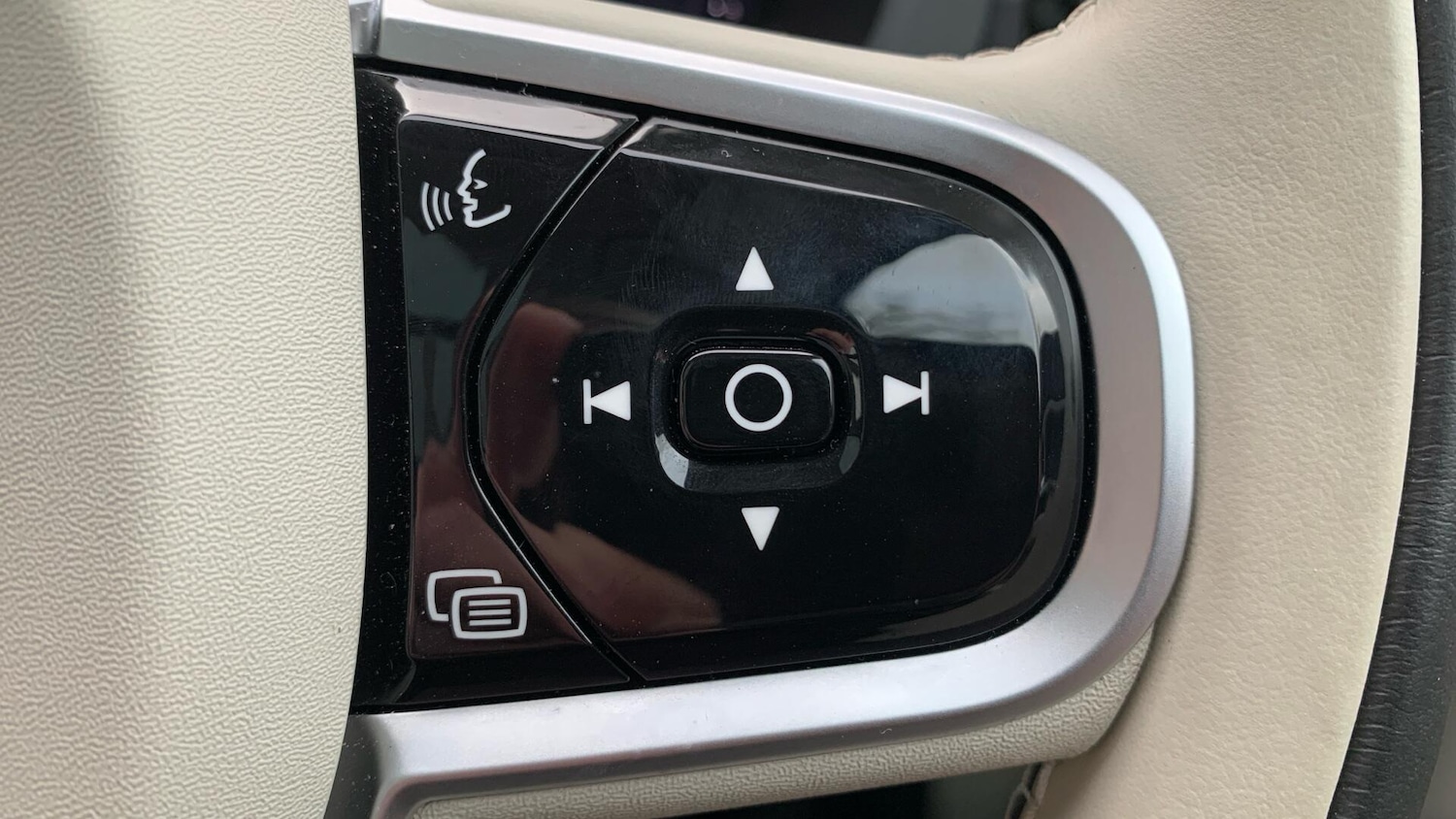 Used Volvo XC60 2025 for sale - 77793875: Photo 22