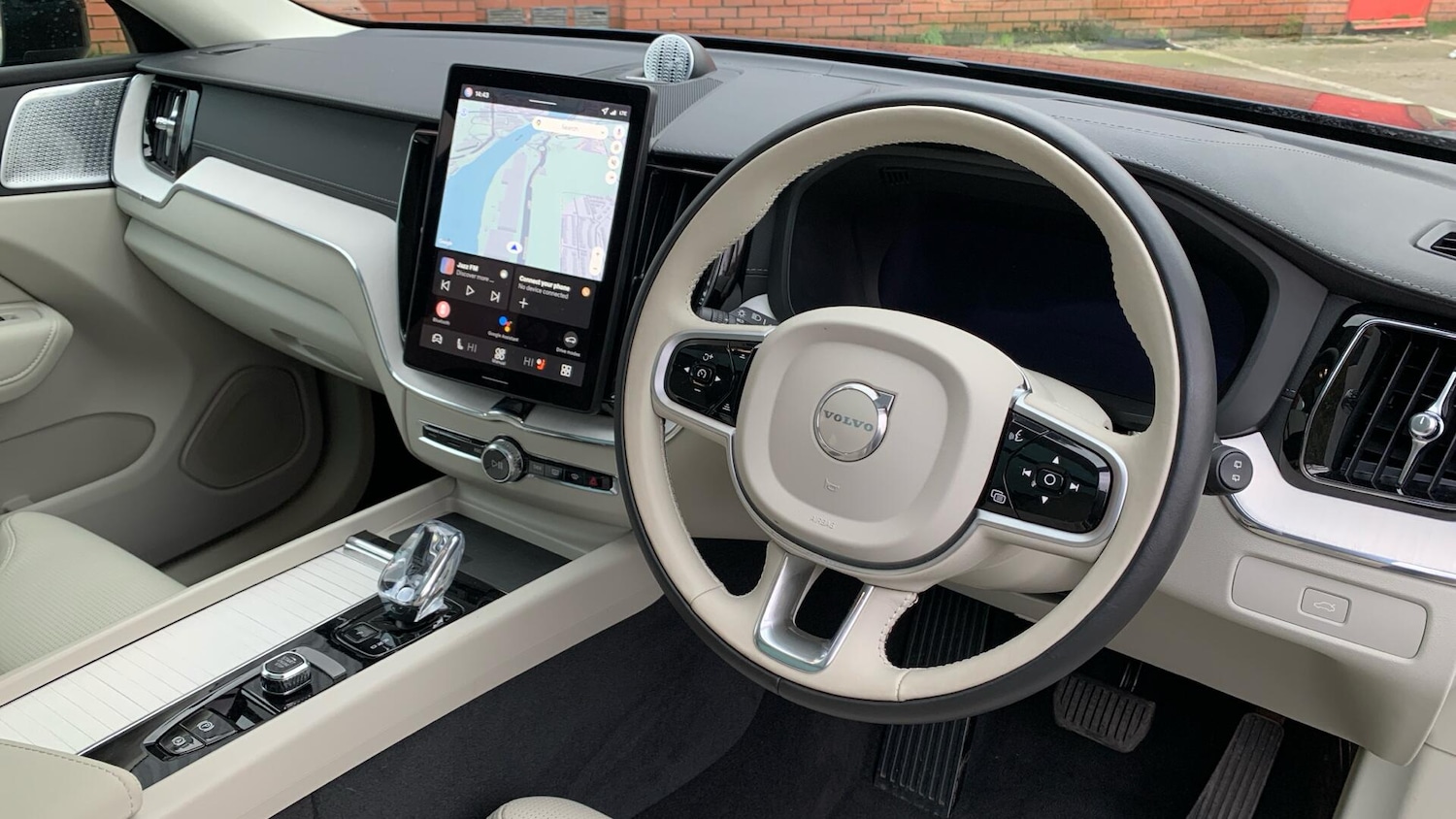 Used Volvo XC60 2025 for sale - 77793875: Photo 4